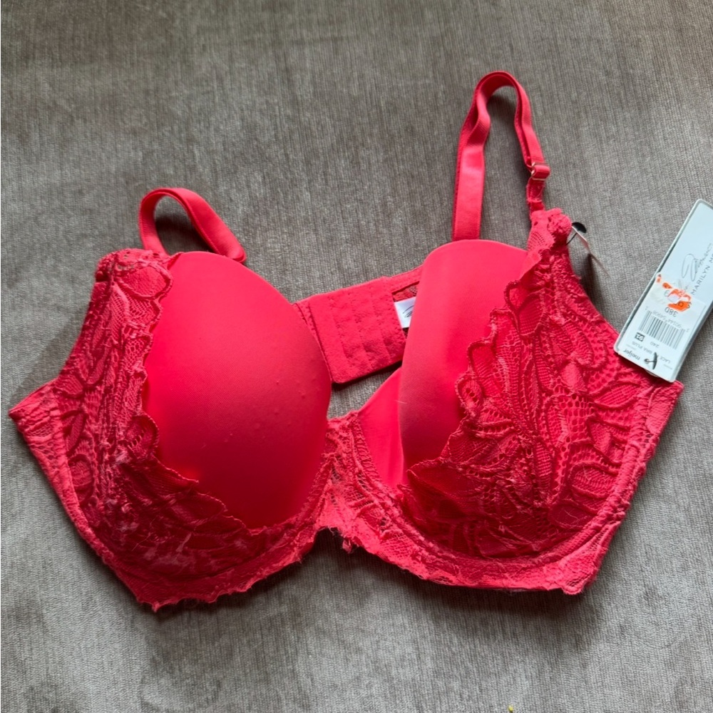 Marilyn Monroe Red Lace Underwire Bra